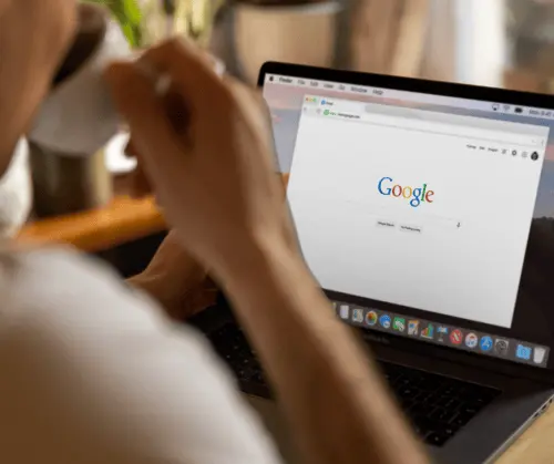 SEO expert from a digital marketing company in Kuwait optimizing website for better search engine rankings and visibility."